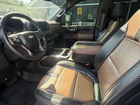 Used 2021 Chevrolet Silverado 2500 High Country w/ Z71 Off-Road Package AWD/4WD image 23