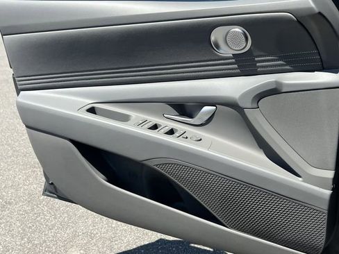 New 2026 Hyundai Elantra SEL Sport Premium FWD image 23