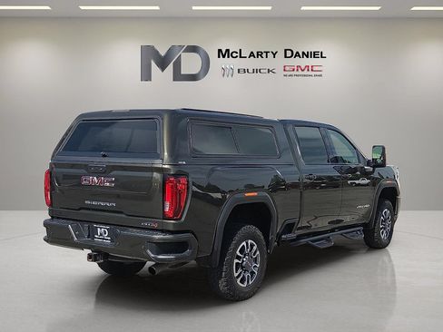 Used 2022 GMC Sierra 2500 AT4 w/ AT4 Preferred Package AWD/4WD image 14