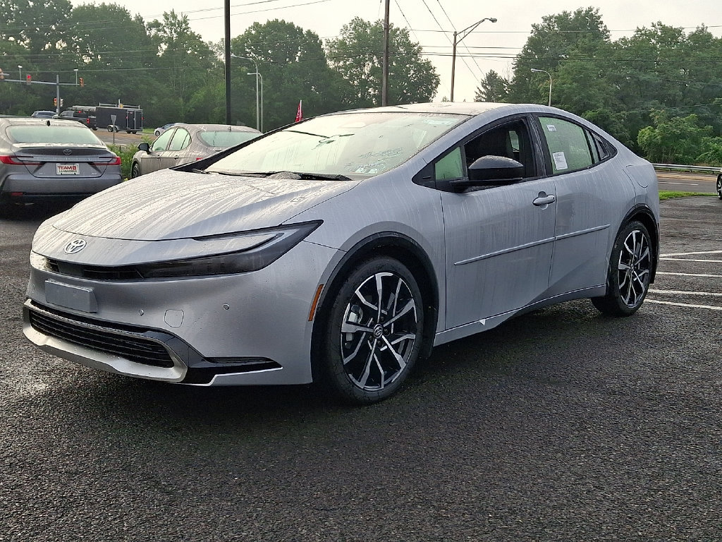 New 2026 Toyota Prius Plug-In Hybrid FWD image 2