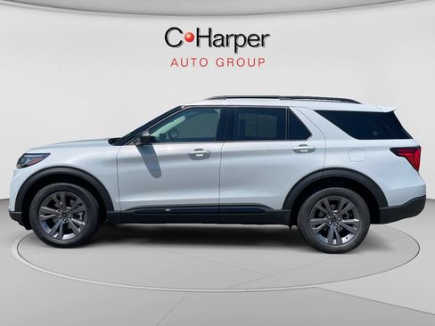 Used 2026 Ford Explorer Active AWD/4WD image 6