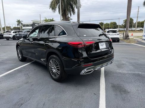 Used 2023 Mercedes-Benz GLC 300 4MATIC image 9