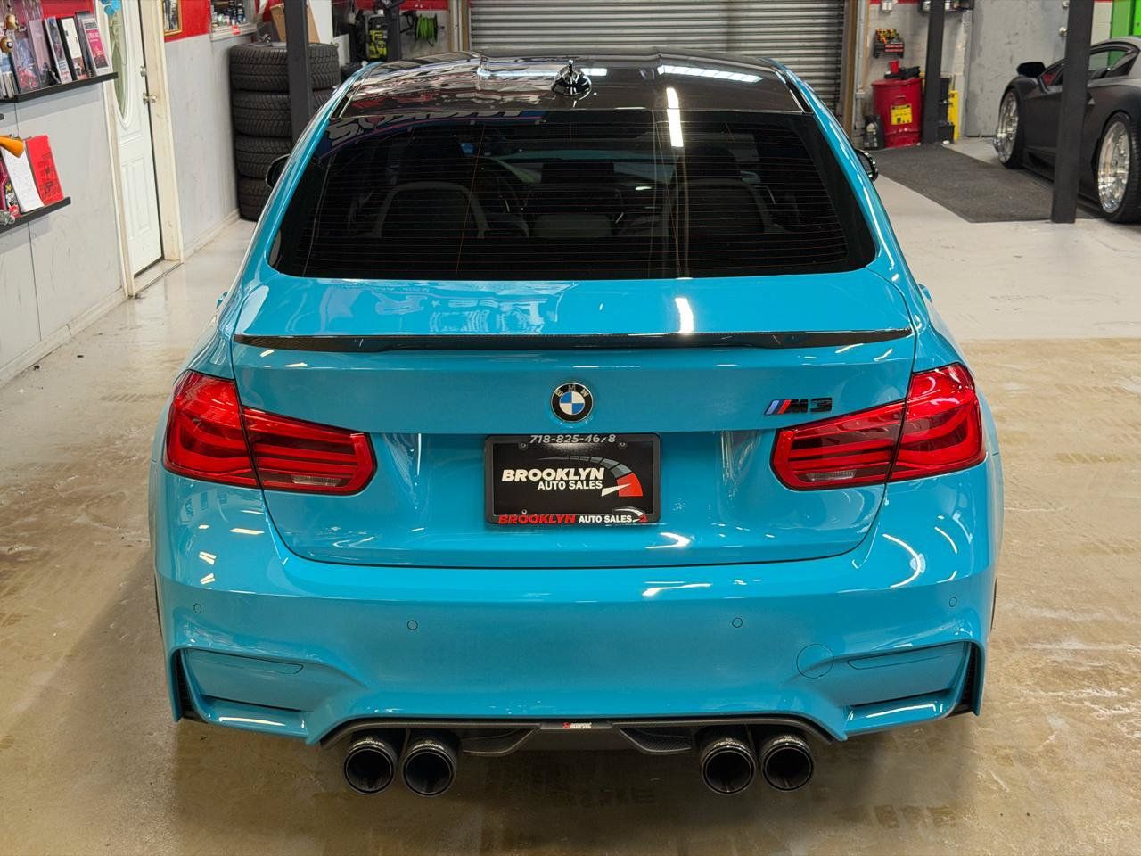 Used 2018 BMW M3 RWD image 9