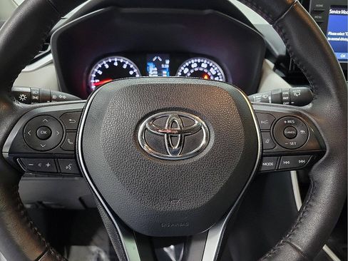 Certified 2021 Toyota RAV4 XLE Premium image 16