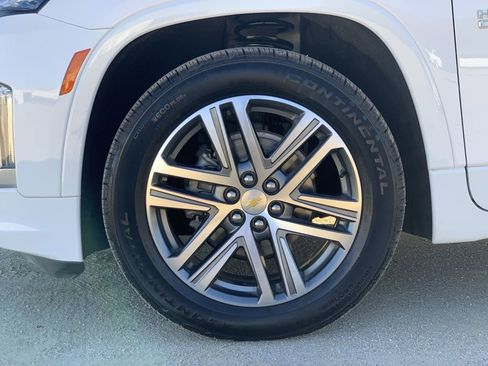 Certified 2023 Chevrolet Traverse High Country w/ LPO, Floor Liner Package image 32