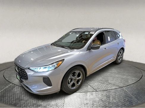 Used 2024 Ford Escape ST-Line image 3