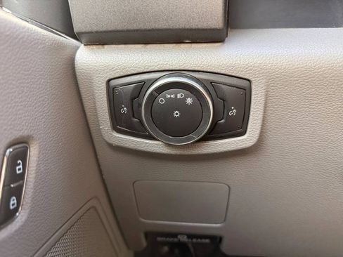 Used 2017 Ford F350 XL w/ Power Equipment Group AWD/4WD image 19