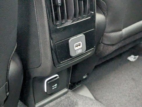Used 2026 Jeep Compass Latitude AWD/4WD image 31