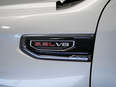 Used 2022 GMC Sierra 1500 AT4 w/ AT4 Preferred Package image 18