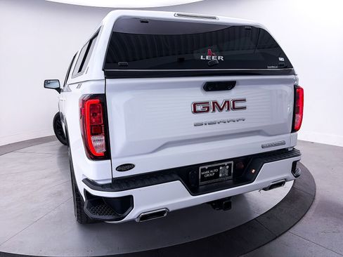 Used 2024 GMC Sierra 1500 Elevation w/ X31 Off-Road Package AWD/4WD image 9