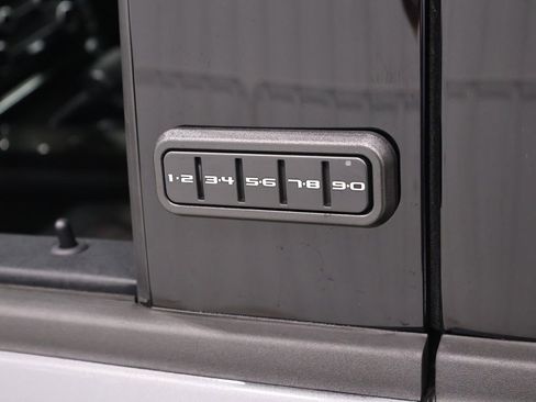 Used 2025 Ford F150 Lariat w/ Equipment Group 502A High image 10