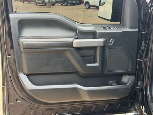 Used 2019 Ford F150 XLT w/ Equipment Group 302A Luxury AWD/4WD image 21