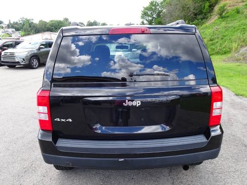 Used 2016 Jeep Patriot Sport w/ Power Value Group AWD/4WD image 7
