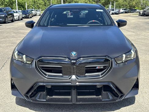New 2027 BMW M5 Touring AWD/4WD image 2