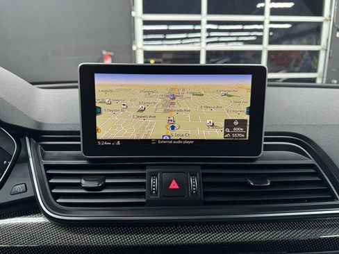 Used 2018 Audi SQ5 Premium Plus w/ S Sport Package image 30