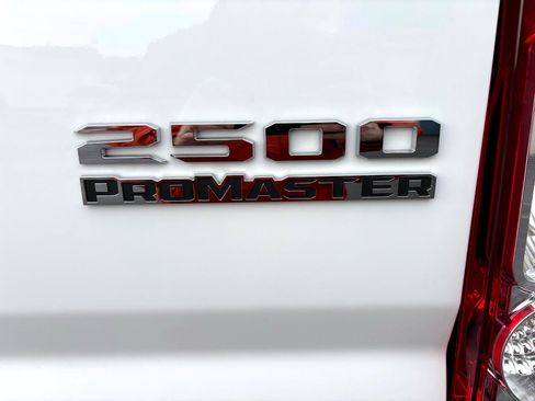 Used 2024 RAM ProMaster 2500 w/ Quick Order Package 22G SLT image 30
