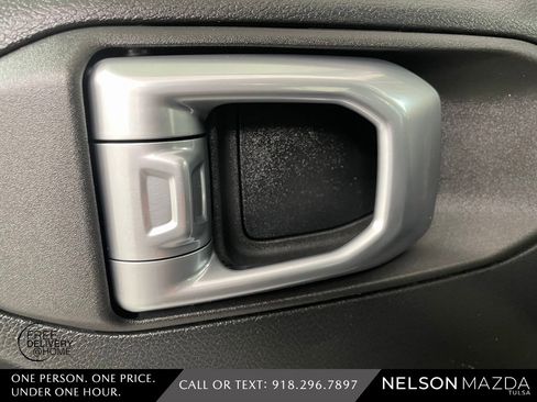 Used 2021 Jeep Gladiator Sport w/ Trailer Tow Package image 22