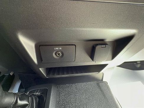 Used 2017 Ford F250 XL w/ Power Equipment Group AWD/4WD image 17