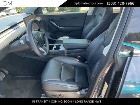 Used 2022 Tesla Model Y Long Range AWD/4WD image 5