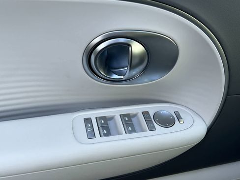 New 2026 Hyundai Ioniq 9 S image 12