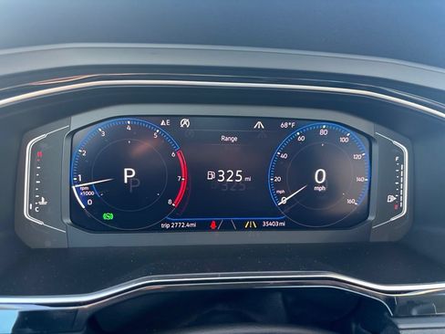 Used 2019 Volkswagen Jetta SEL w/ Cold Weather Package FWD image 8