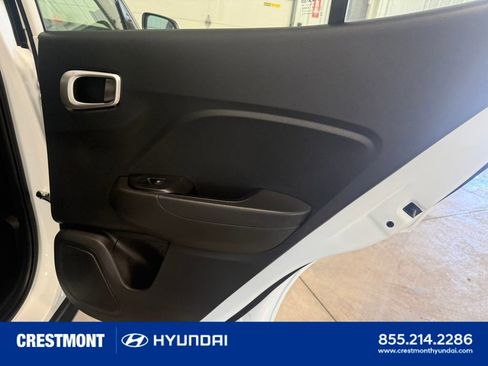 Used 2026 Hyundai Venue SEL FWD image 28