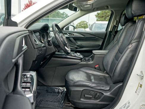 Used 2019 MAZDA CX-9 Touring image 13
