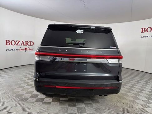 Used 2024 Lincoln Navigator Reserve image 7