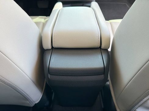 Used 2019 Honda Insight Touring image 18