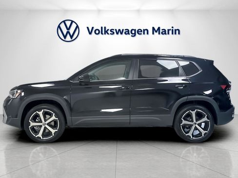 New 2025 Volkswagen Taos SEL image 2