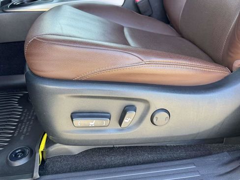 Used 2023 Toyota 4Runner Limited image 19