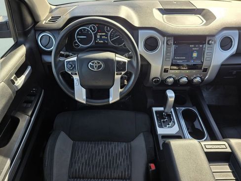 Used 2017 Toyota Tundra SR5 w/ SR5 Upgrade Package AWD/4WD image 31