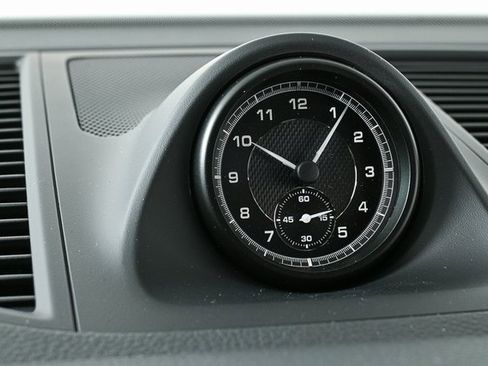 Certified 2025 Porsche Macan AWD image 14