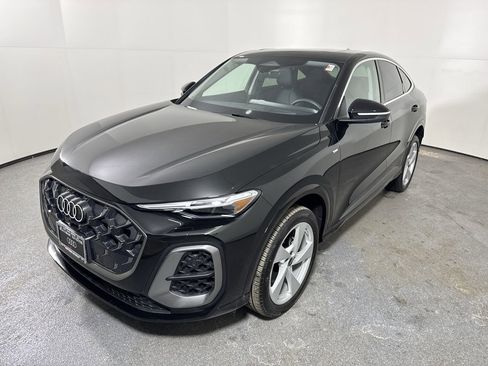 Used 2025 Audi Q5 Premium Plus w/ Premium Plus image 32