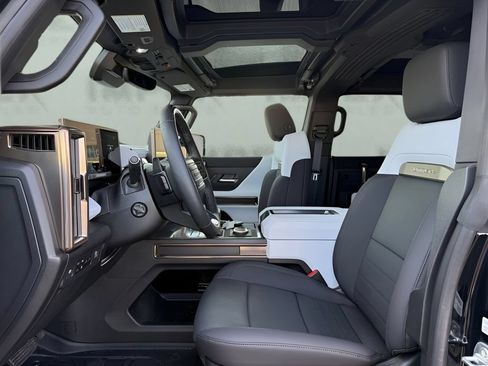 Used 2025 GMC Hummer EV 2X AWD/4WD image 11