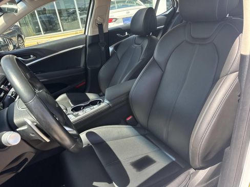 Used 2025 Genesis G70 2.5T AWD/4WD image 15
