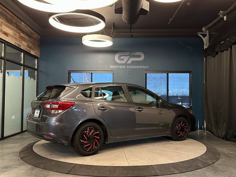 Used 2022 Subaru Impreza 2.0i image 3