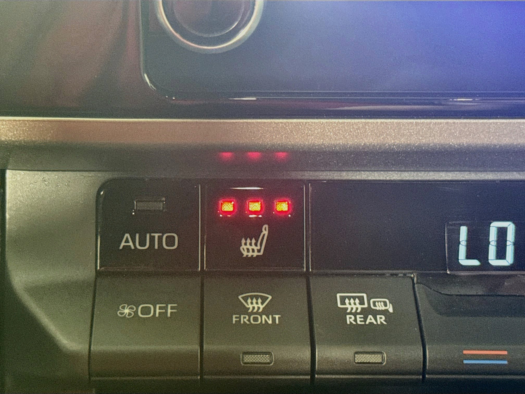 Certified 2025 Toyota Camry SE w/ Convenience Package FWD image 18