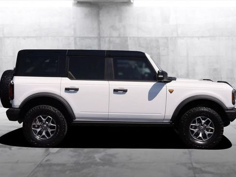 Certified 2024 Ford Bronco Badlands AWD/4WD image 5