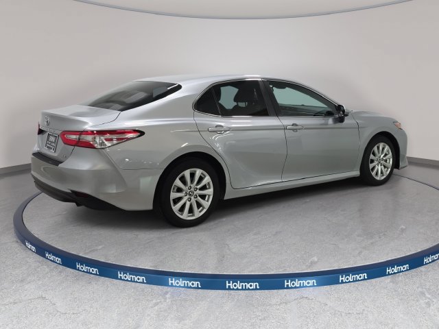 Used 2018 Toyota Camry LE FWD image 6