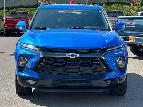 Used 2024 Chevrolet Blazer RS w/ Enhanced Convenience Package FWD image 9