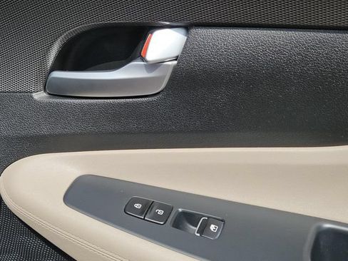 Used 2019 Hyundai Santa Fe SEL w/ Cargo Package FWD image 29