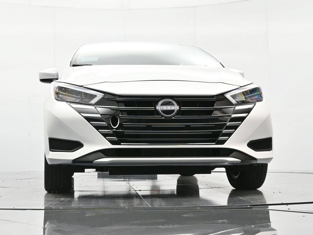 New 2025 Nissan Versa SV w/ Trunk Package FWD image 32