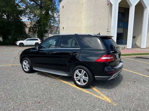 Used 2015 Mercedes-Benz ML 350 4MATIC w/ Premium 1 Package image 3