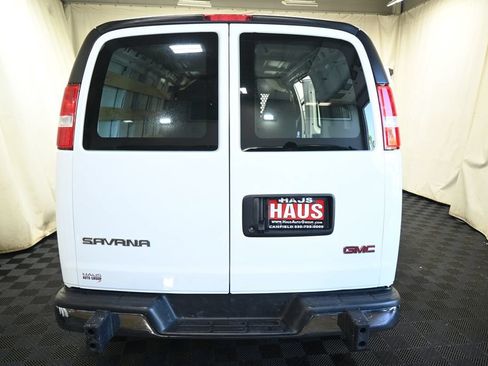 Used 2025 GMC Savana 2500 w/ Driver Convenience Package RWD image 22