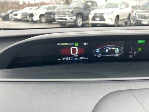 Used 2022 Toyota Prius Prime XLE image 17