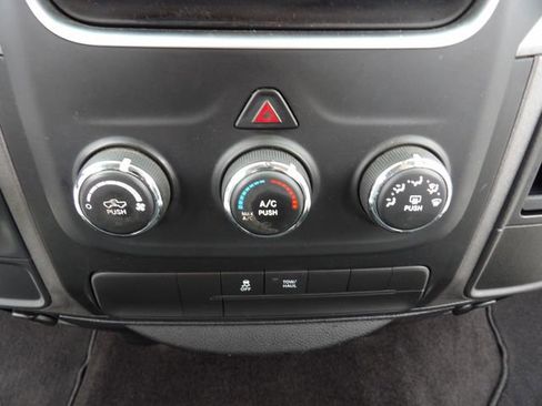 Used 2017 RAM 1500 Express image 22