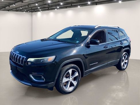 Used 2019 Jeep Cherokee Limited AWD/4WD image 3