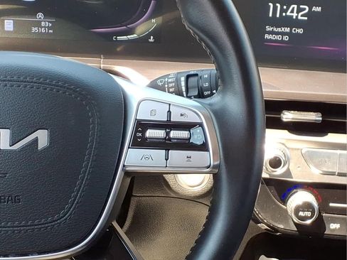 Used 2023 Kia Telluride S AWD/4WD image 22