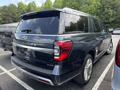 Used 2022 Ford Expedition Max Platinum AWD/4WD image 16